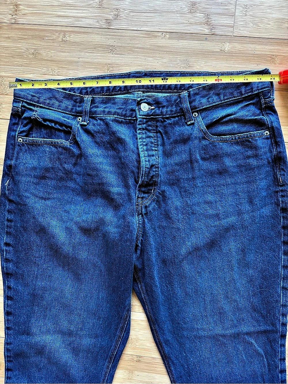 Women’s Old Navy 18 High-Rise Straight Leg Jeans - Picture 9 of 11